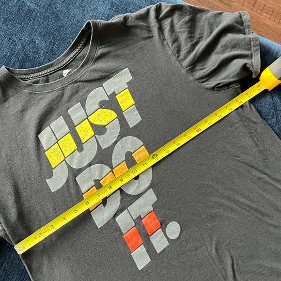 Men’s Nike Black Short Sleeve Tee Just Do It Size Extra Large - Picture 10 of 12